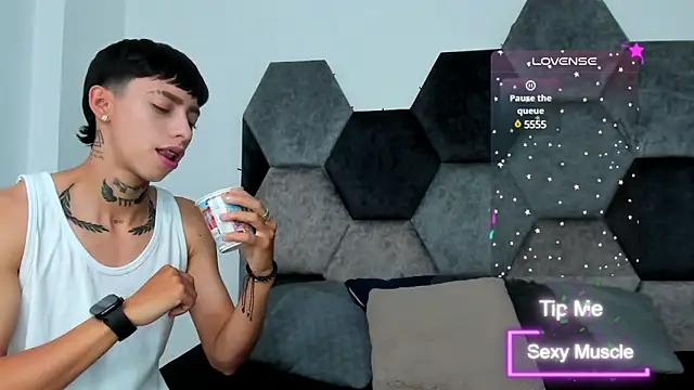 Snapshot of AmberAdams_ chatting on March 19, 2:57 pm AmberAdams online show from March 19, 2:57 pm