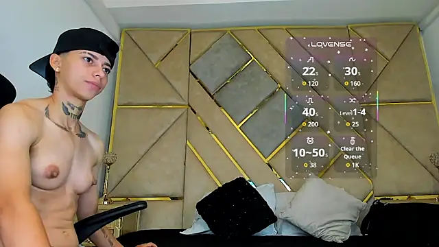 Snapshot of AmberAdams_ chatting on October 2, 2:02 pm AmberAdams online show from October 2, 2:02 pm