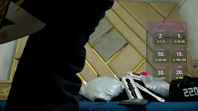 Snapshot of AmberAdams_ chatting on October 21, 3:57 pm AmberAdams online show from October 21, 3:57 pm