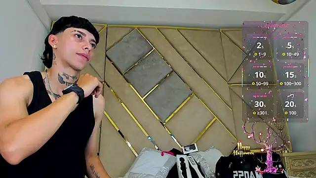 Snapshot of AmberAdams_ chatting on October 24, 4:47 pm AmberAdams online show from October 24, 4:47 pm