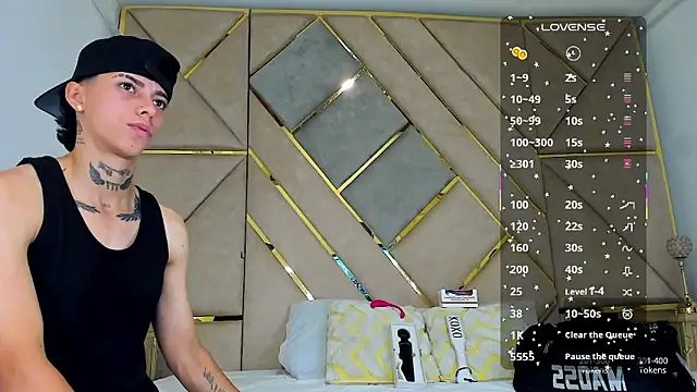 Snapshot of AmberAdams_ chatting on November 1, 3:58 pm AmberAdams online show from November 1, 3:58 pm