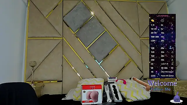 Snapshot of AmberAdams_ chatting on November 7, 6:08 pm AmberAdams online show from November 7, 6:08 pm