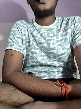 Snapshot of Dusky_Aarav chatting on December 14, 1:00 am Dusky Aarav online show from December 14, 1:00 am