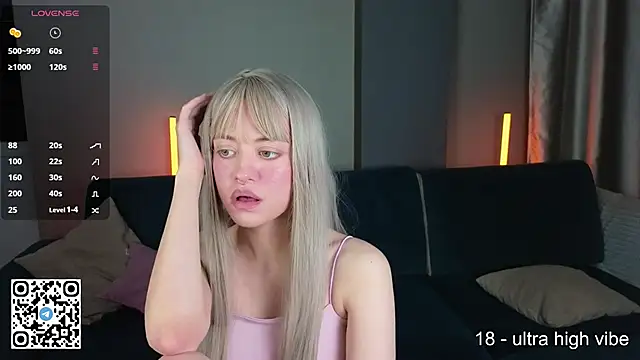 Snapshot of mybunnywendy chatting on September 28, 1:49 pm mybunnywendy online show from September 28, 1:49 pm