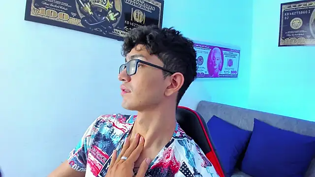 TylerWhite  online show from January 31, 2:48 am