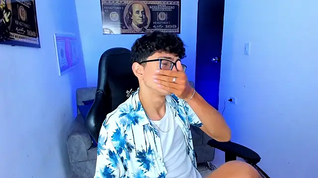 TylerWhite  online show from March 5, 2:25 am