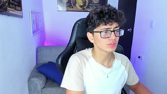 TylerWhite  online show from March 9, 9:57 am