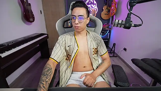 granxarma960 online show from March 1, 4:47 am