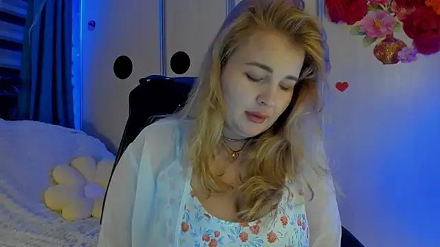 CoraSwon online show from November 15, 12:19 am