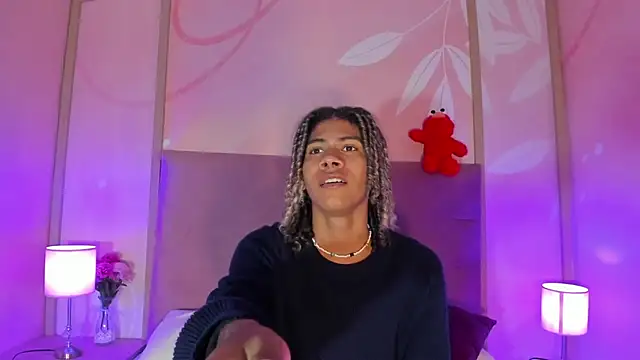 Maxim-Walker online show from March 19, 3:09 am