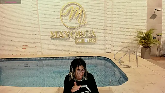 Maxim-Walker online show from September 27, 3:11 am