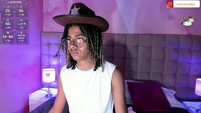 Maxim-Walker online show from October 7, 6:32 am