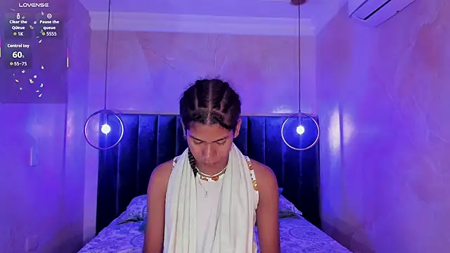 Maxim-Walker online show from October 29, 2:47 am