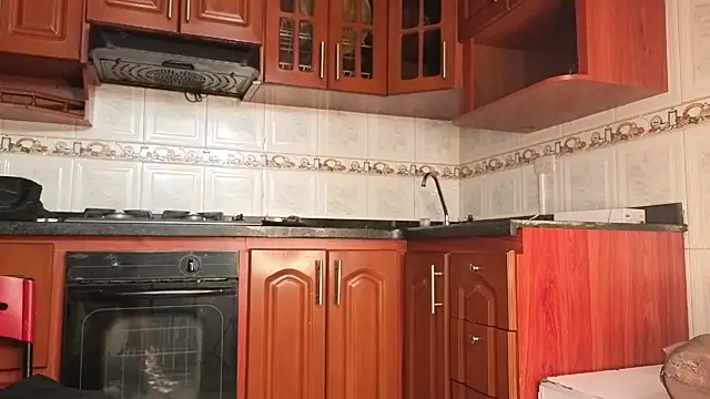 GianellaCox  online show from September 19, 1:12 pm