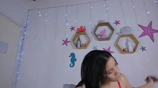 Emiily Parkerr online show from February 14, 3:11 am