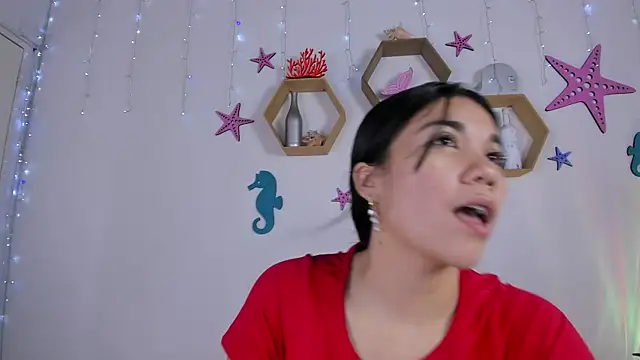 Emiily Parkerr online show from February 22, 2:50 am