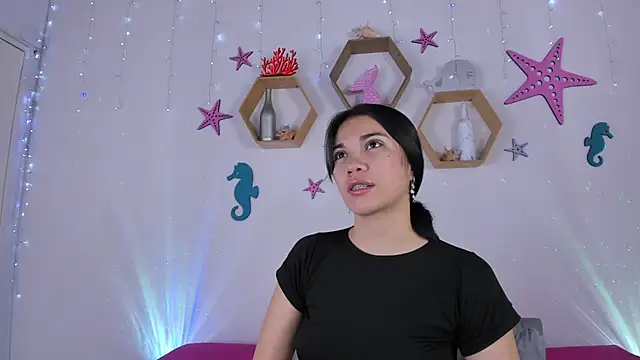 Emiily Parkerr online show from March 14, 3:15 am