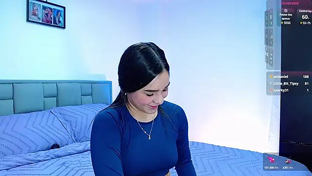 Snapshot of astrid-omega chatting on March 18, 3:53 am astrid-omega online show from March 18, 3:53 am