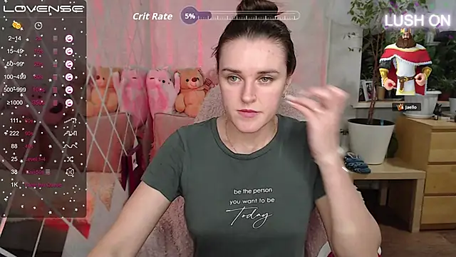 Bella  Swoon online show from October 25, 3:40 pm