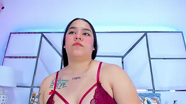 RileySweett online show from February 22, 11:24 am