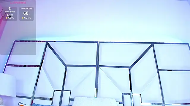 RileySweett online show from February 23, 11:33 am