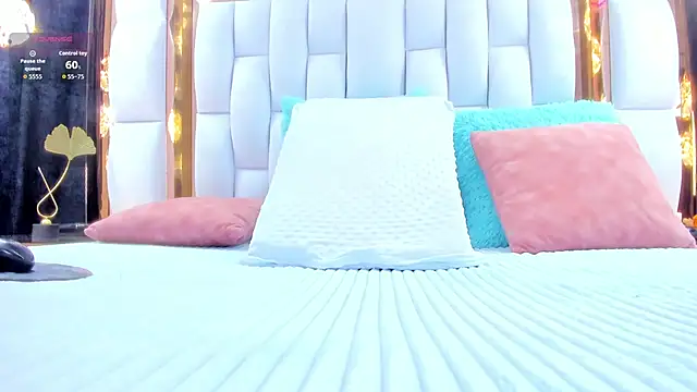 RileySweett online show from October 26, 11:49 am