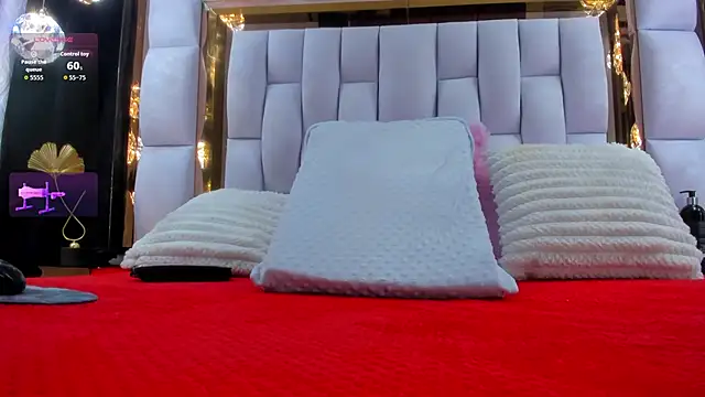 RileySweett online show from November 21, 11:42 am