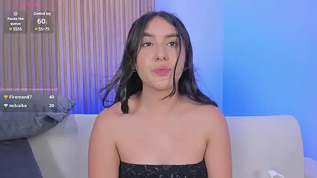 paulina sweett  online show from February 13, 3:46 pm