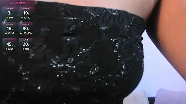 paulina sweett  online show from March 18, 12:25 pm