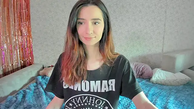 crystalnut online show from February 5, 4:37 am