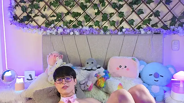 Baby Xian online show from December 14, 7:29 am