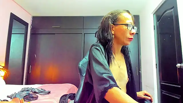 daniela xue online show from February 11, 2:03 am