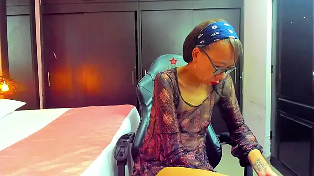 daniela xue online show from March 15, 10:44 pm