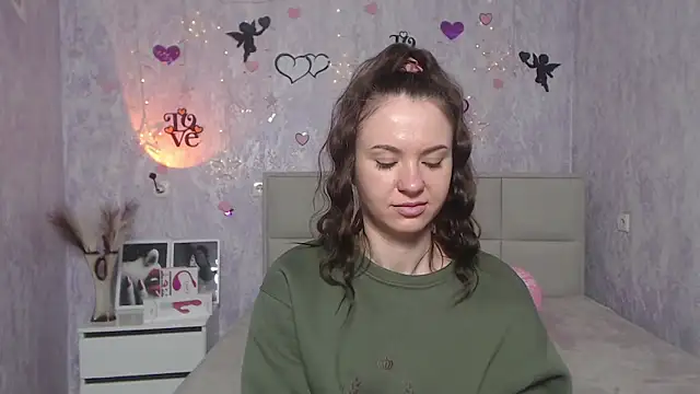 KaraCriegs online show from February 11, 9:46 pm