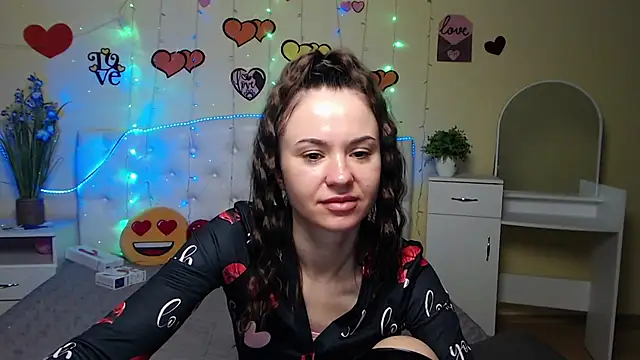 KaraCriegs online show from February 13, 9:49 pm