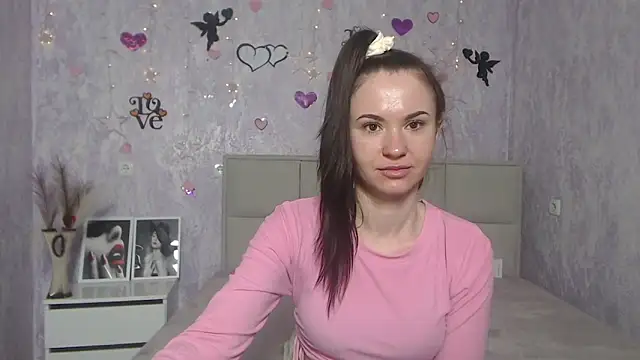 KaraCriegs online show from March 7, 1:09 am