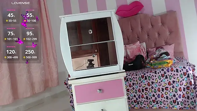 zaleya mateus online show from November 13, 1:04 am