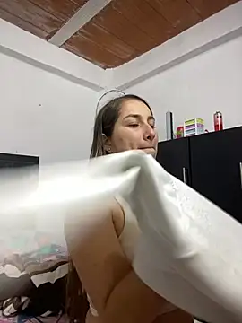 Snapshot of Iris_love18 chatting on February 20, 12:57 pm Iris love18 online show from February 20, 12:57 pm