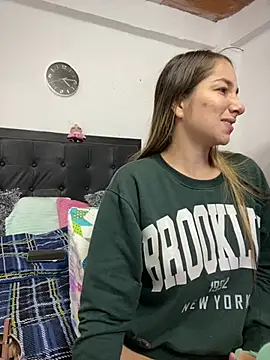 Snapshot of Iris_love18 chatting on March 6, 9:14 am Iris love18 online show from March 6, 9:14 am