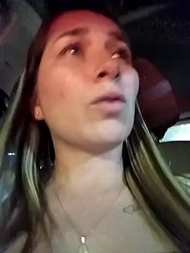 Snapshot of Iris_love18 chatting on September 30, 11:21 pm Iris love18 online show from September 30, 11:21 pm