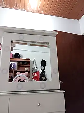 Snapshot of Iris_love18 chatting on October 27, 5:06 pm Iris love18 online show from October 27, 5:06 pm