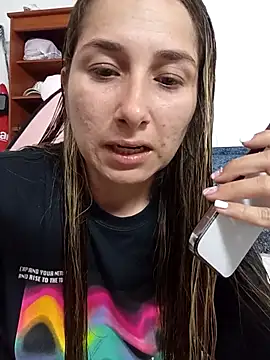 Snapshot of Iris_love18 chatting on November 10, 11:37 pm Iris love18 online show from November 10, 11:37 pm