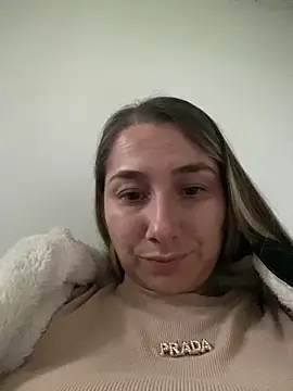 Snapshot of Iris_love18 chatting on November 15, 10:15 pm Iris love18 online show from November 15, 10:15 pm