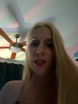 Snapshot of Ina_HotX chatting on January 26, 2:41 pm Ina HotX online show from January 26, 2:41 pm