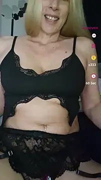 Snapshot of Ina_HotX chatting on February 17, 1:42 pm Ina HotX online show from February 17, 1:42 pm