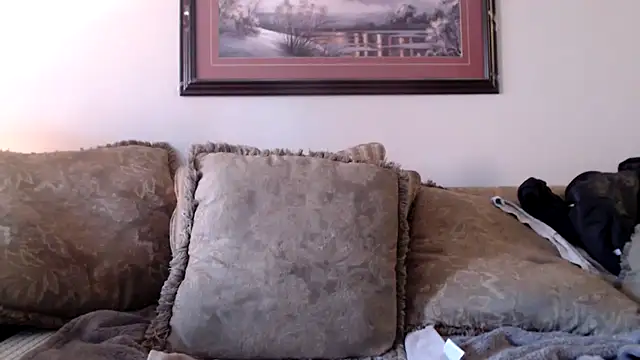 LexxiLeeds online show from March 14, 8:06 pm