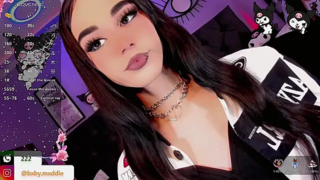 Snapshot of kimMaddiee chatting on October 1, 5:57 am kimMaddiee online show from October 1, 5:57 am