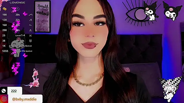 Snapshot of kimMaddiee chatting on October 4, 6:00 am kimMaddiee online show from October 4, 6:00 am