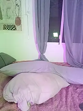 LillyAmore online show from January 18, 11:11 pm