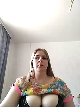 Lady nice cat online show from March 12, 4:19 am